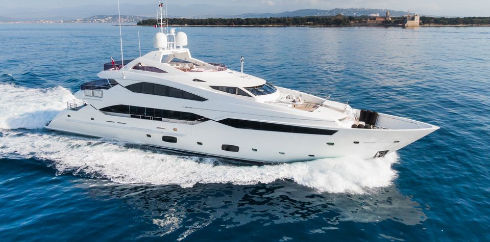 french motor yacht builders